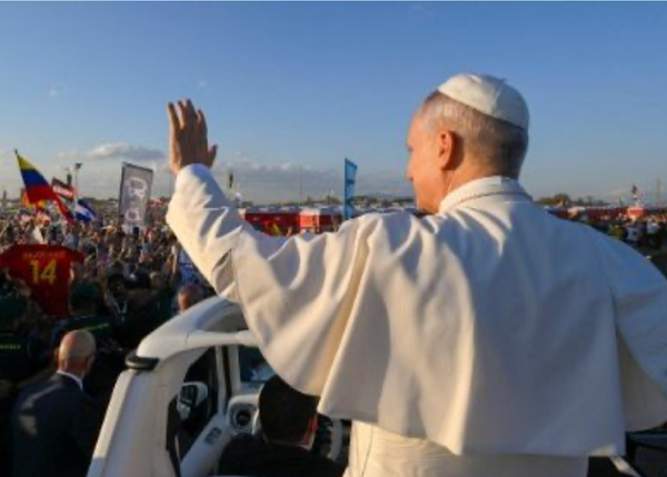 Quelle: @VaticanMedia
